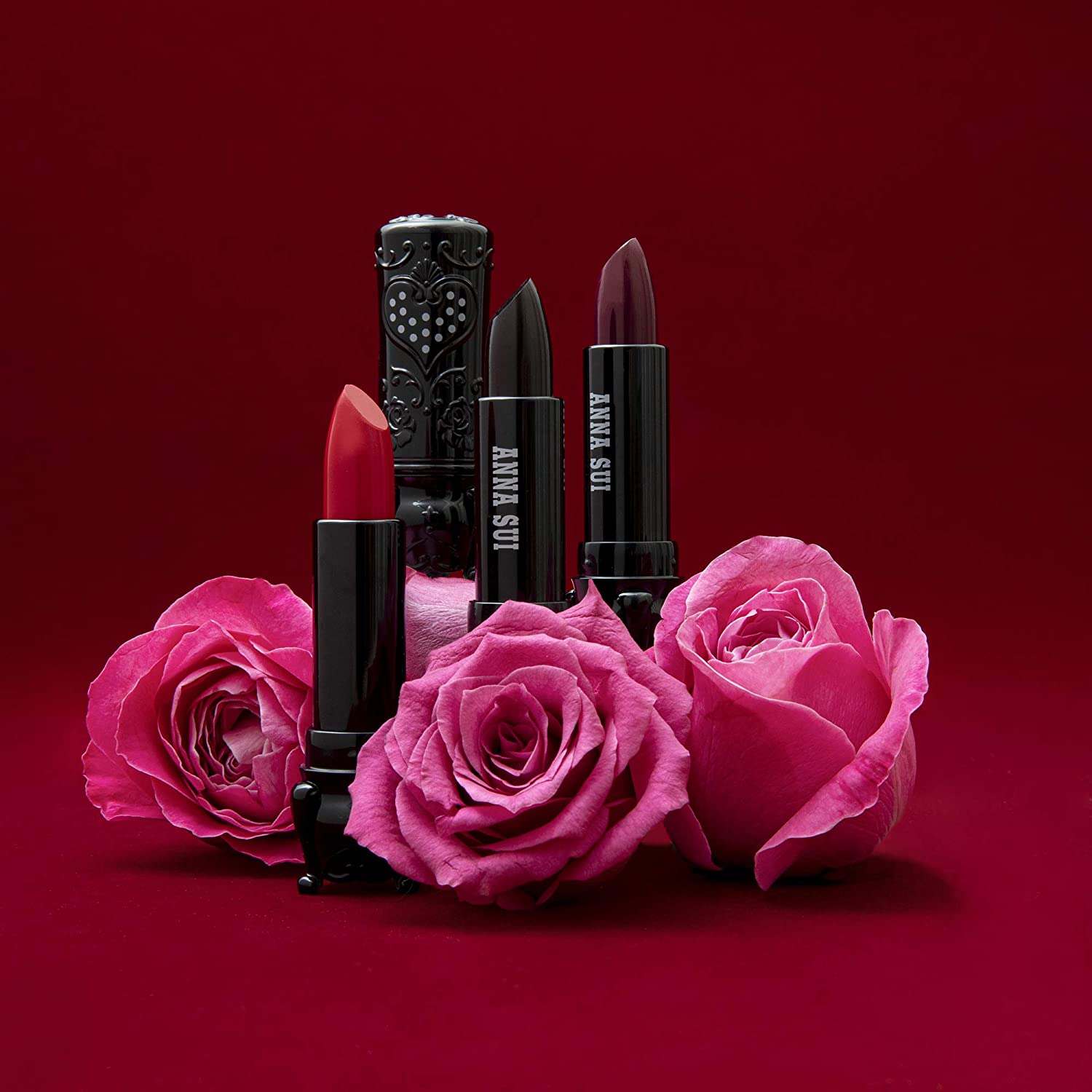 Bold And Dramatic Holiday Lips With Anna Sui