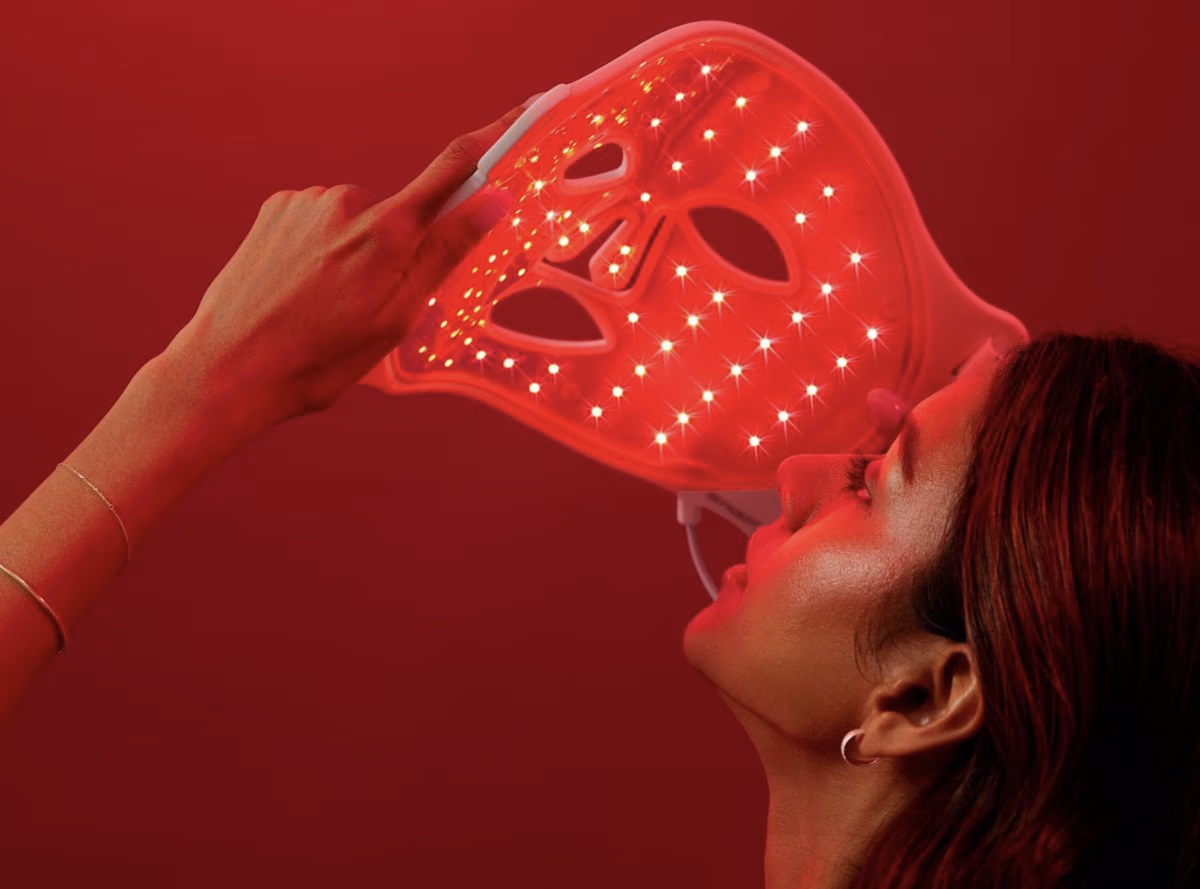 The Bright Side: Red Light Therapy Pros and Cons