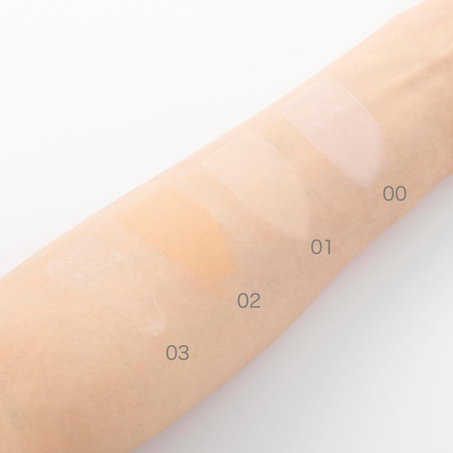 Paul & Joe Moisturizing Foundation Primer 01