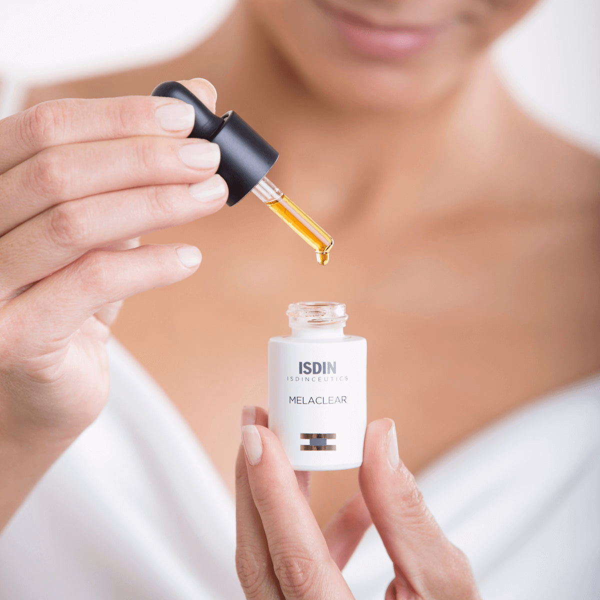 ISDIN Isdinceutics Melaclear