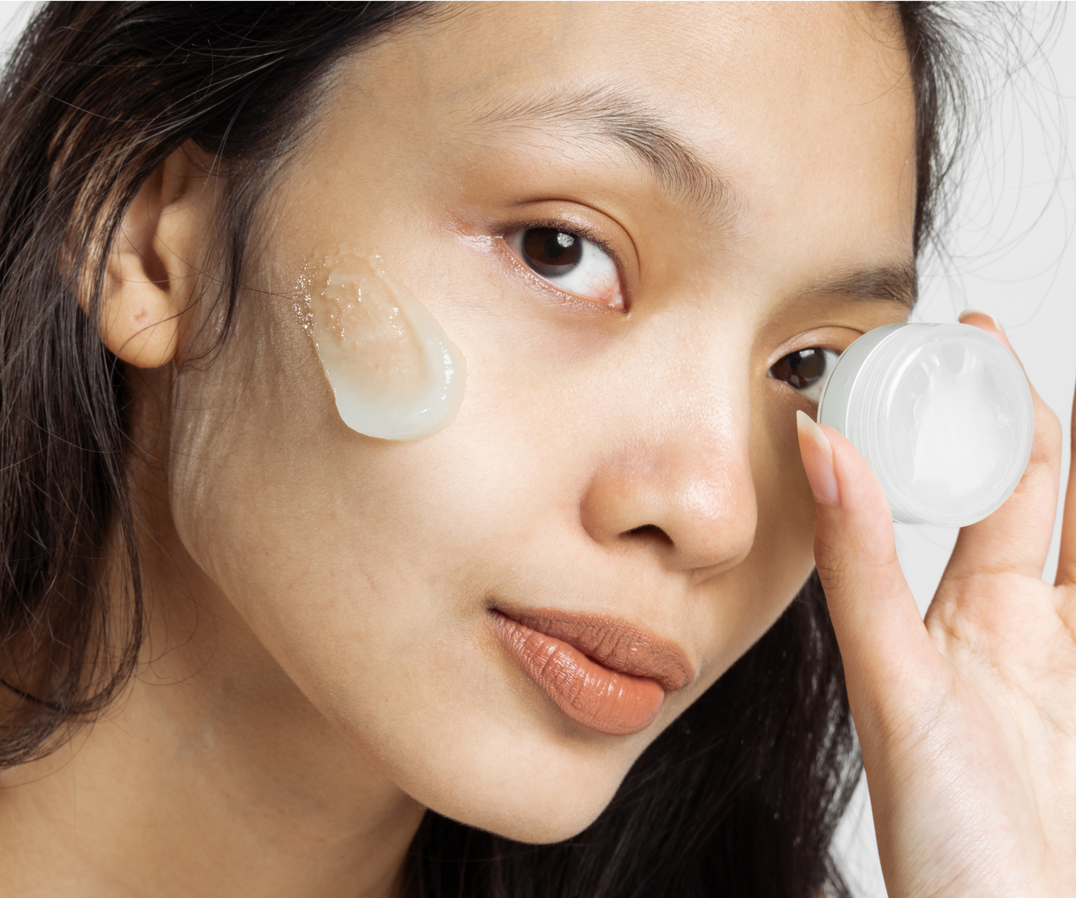 Top Rated Moisturizers For Seriously Dehydrated Fall Skin