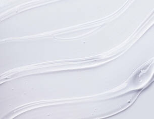 A nutrient-dense derivative of carob seeds, glyco-repair™ helps to trigger barrier repair and renew skin texture.