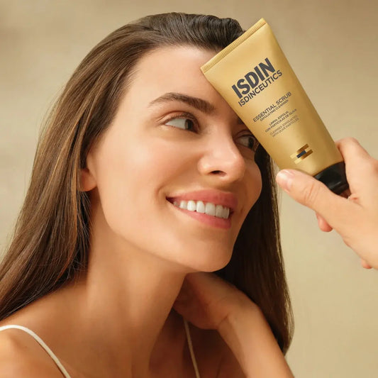 ISDIN Essential Scrub 100g